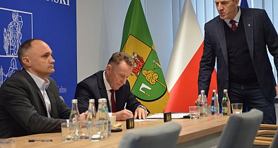 Nici ze spotkania starosty z radnymi. Kiedy sesja nadzwyczajna w powiecie?