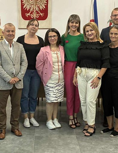Farma wiatrowa przekazuje dotacje dla OSP, KGW i GKS  w gminie Grabowo-47579