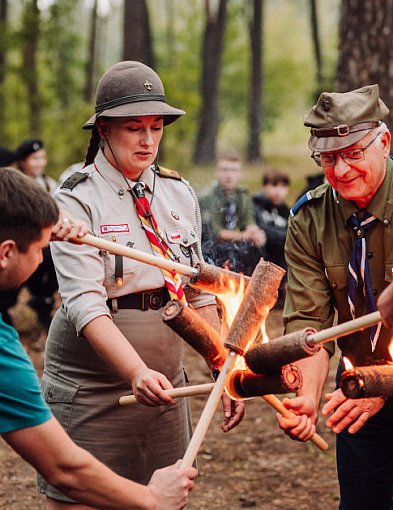 Kolneńscy harcerze mają już 100 lat (foto i wideo)-47659