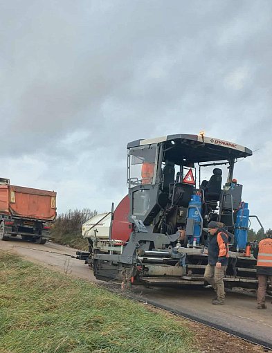 Trwają prace przy przebudowie drogi gminnej-48929