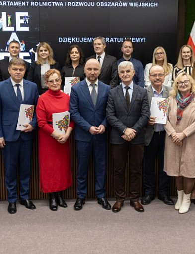 Kraina Mlekiem Płynąca i Bajkowy Świat z umowami-50428