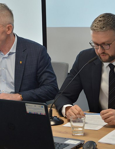 Czwartkowe decyzje radnych powiatowych (fotorelacja)