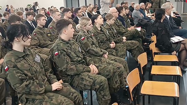 Projekt edukacyjny "SZTANDAR – ZNAK SZCZEGÓLNEGO ZNACZENIA" w ZST Kolno