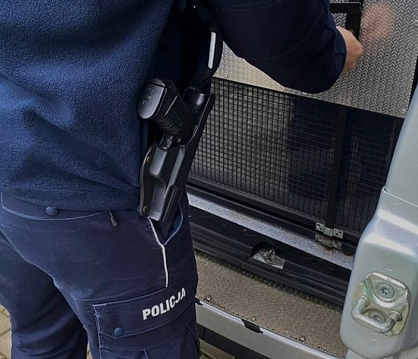 Mieszkaniec Kolna był poszukiwany za wybryk chuligański-47695