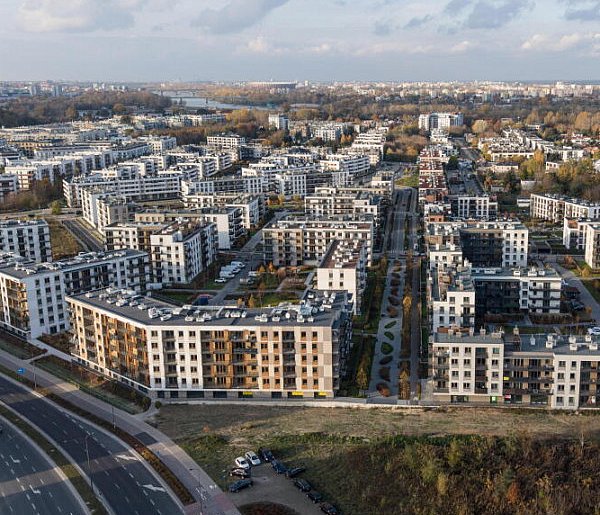 CBOS: w 20 lat o 10 proc. wzrosła liczba młodych Polaków mieszkających z rodzicami-48879