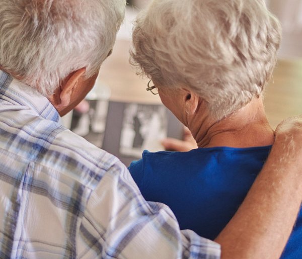 Seniorzy mają powód do radości. Projekt „Godna emerytura” trafił do Sejmu-49036