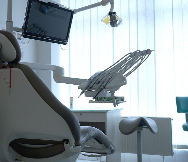 Co dalej z opieką zdrowotną nad uczniami?-49194