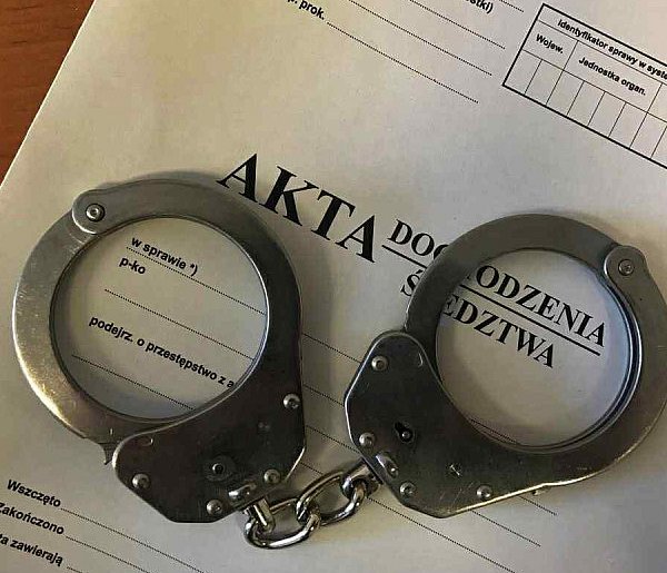 Kobieta odpowie za kradzież markowych perfum w Kolnie-49331