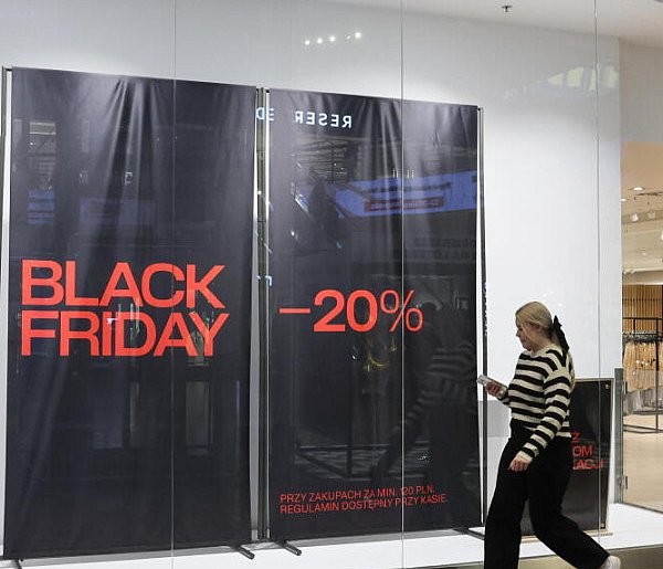 Blisko połowa klientów w Polsce obawia się cenowych manipulacji w Black Friday-49345