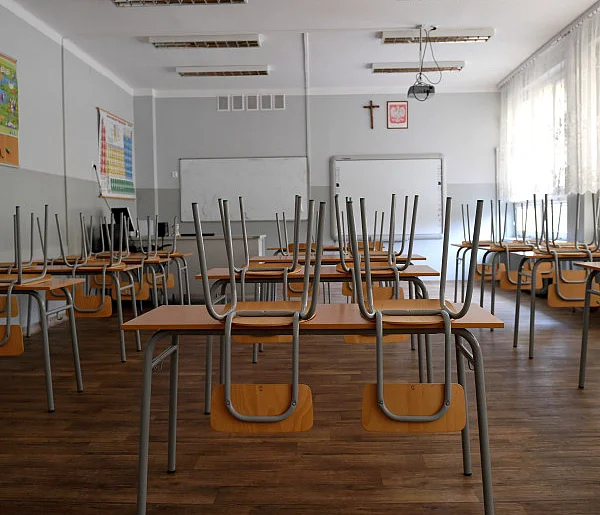 MEN ma plan, co zrobić z wyludniającymi się szkołami-49378