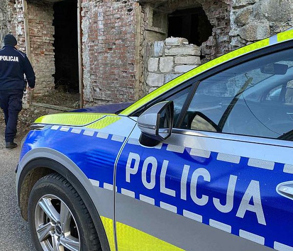 Nie bądźmy obojętni i alarmujmy Policję-49394