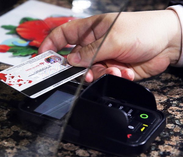 W sieci krążą fałszywe informacje o rzekomych przepisach kontrolujących płatności-49478