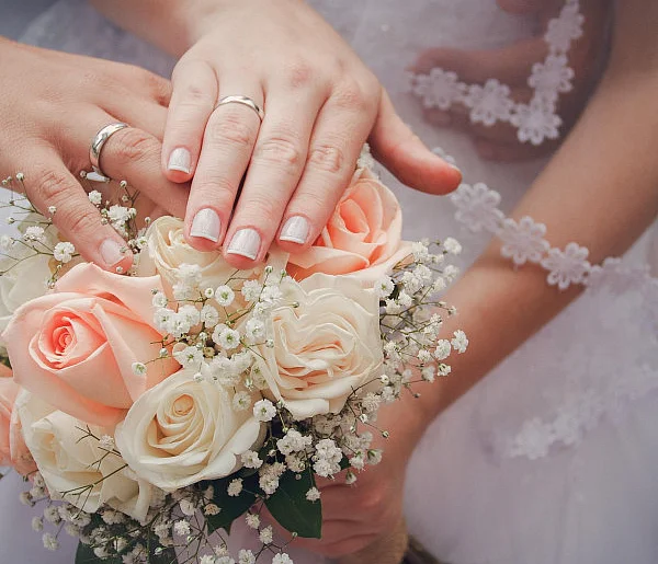 40 tys. zł za ślub i dziecko. PiS chce zachęcać do małżeństw i rodzicielstwa-49654