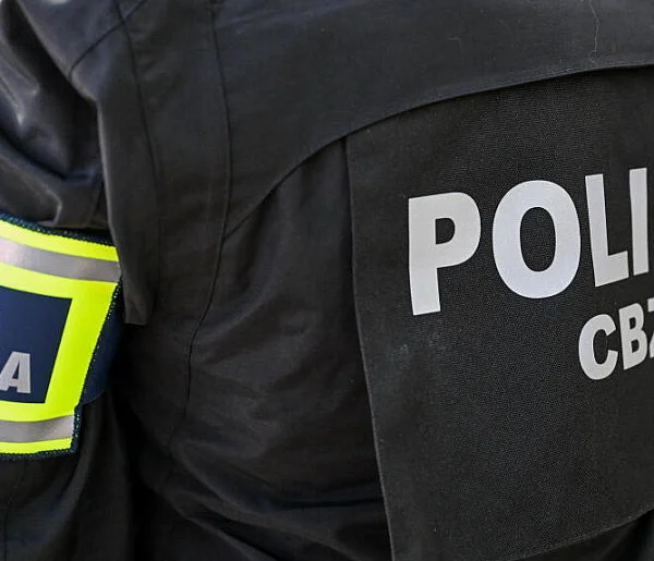 Policjanci uderzyli w pedofilów: zatrzymali sto osób-49918