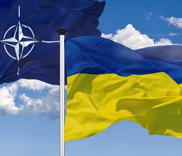 Premier Wielkiej Brytanii zwołuje pilne spotkanie liderów-50022