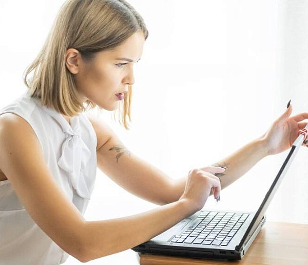 Przed świętami w internecie przybywa fałszywych sklepów i ofert-50192