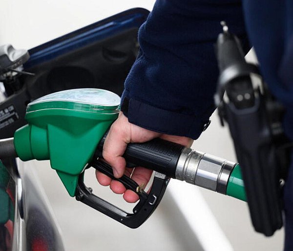 Przed świętami paliwa na stacjach będą tańsze-50375