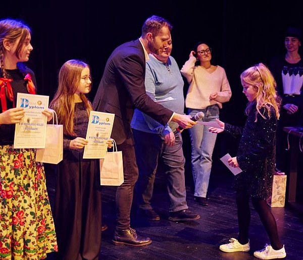 Konkurs Kolęd i Pastorałek o „Kryształowego Aniołka” (fotorelacja)-51091