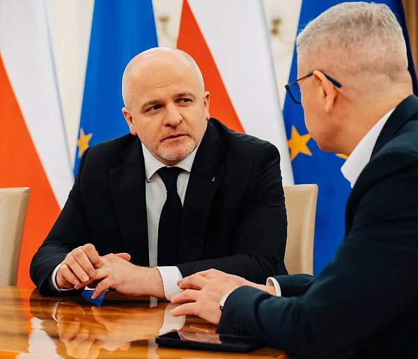 Politycy: Akces do Rady Pokoju wymaga namysłu