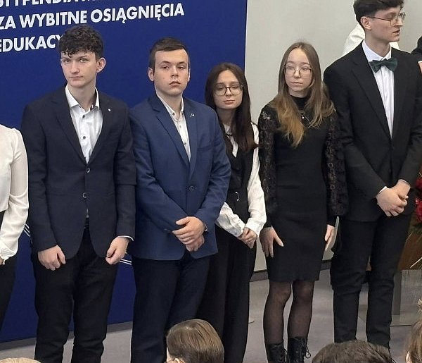 Uczennica kolneńskiego Ogólniaka uhonorowana prestiżowym stypendium