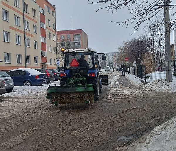 Kolneńskie służby korzystały dzisiaj z odwilży