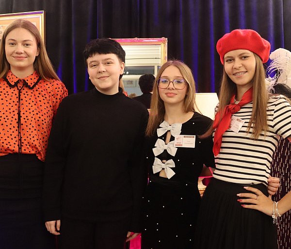 Sukces młodych artystek z KOKiS