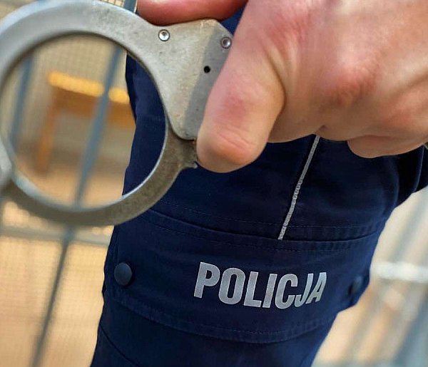 CBŚP zatrzymało 11 osób w sprawie gangu narkotykowego