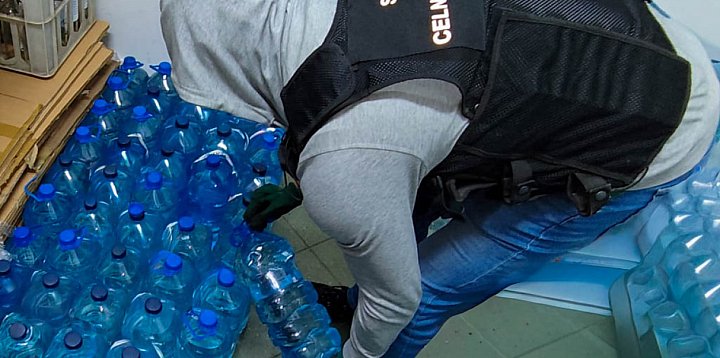 Przechowywała nielegalny alkohol, usłyszała zarzuty-49136