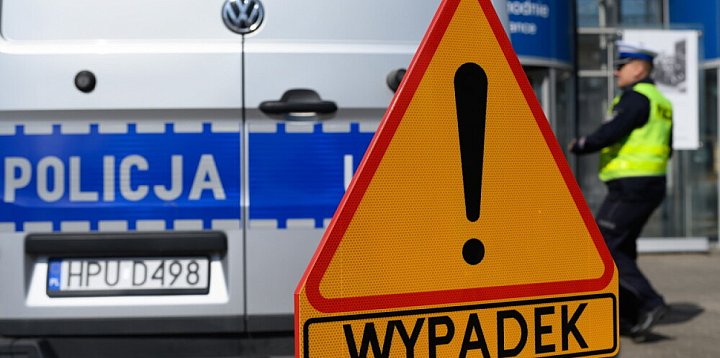 19-latek zginął w wypadku, 18-latka walczy o życie-49216