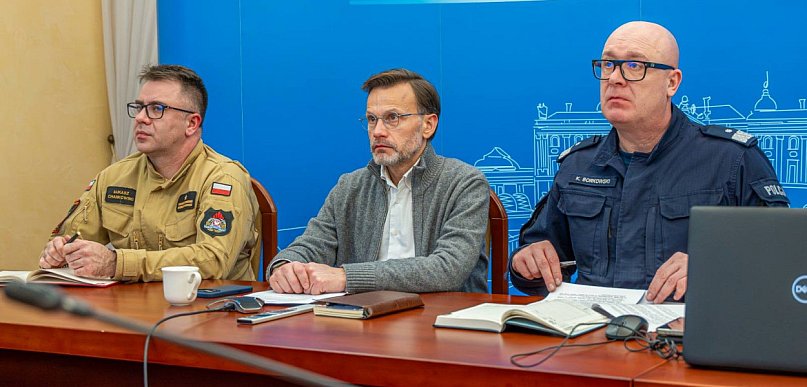 Gołoledź: Podlaskie służby pozostają w pełnej gotowości