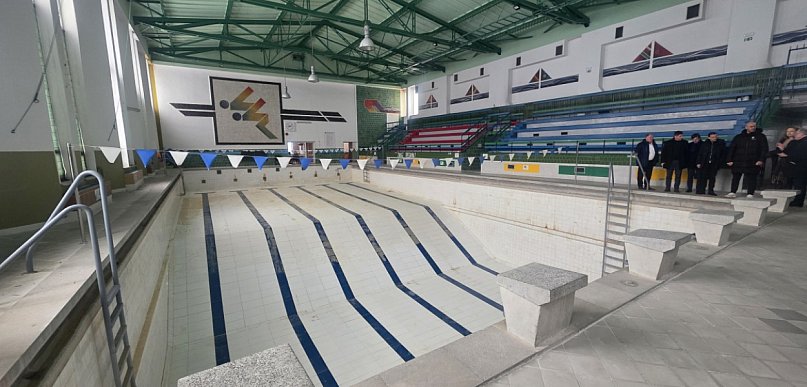 Suwałki/ Przetarg na obiekt sportowy ze schronem