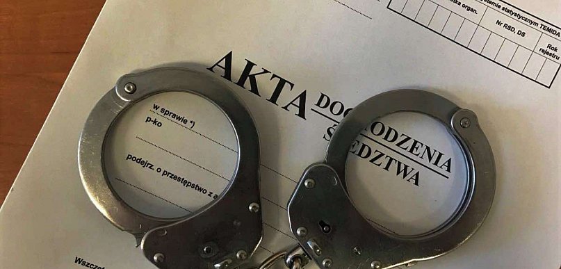 Mężczyzna stracił prawo jazdy i usłyszał zarzut posiadania narkotyków