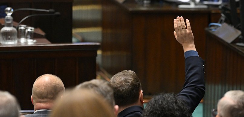 Sejm uchwalił ustawę likwidującą 1 października CBA