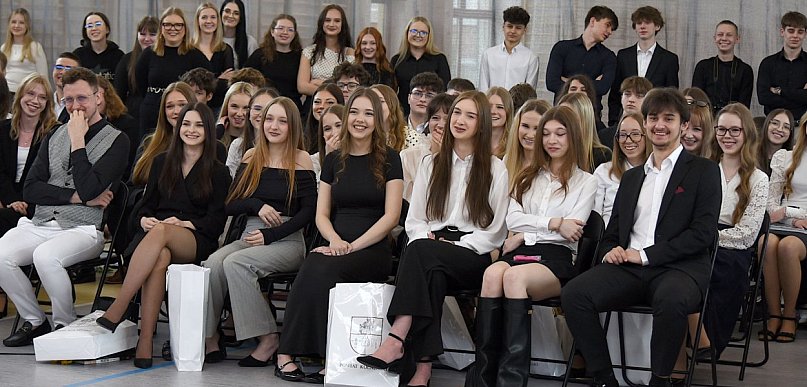 Ostatni dzwonek dla maturzystów w powiecie kolneńskim (fotorelacja)