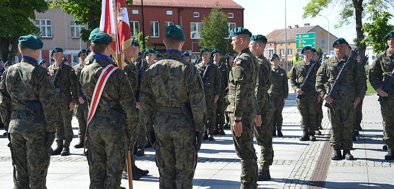 Przysięga wojskowa w Kolnie (podwójna fotorelacja)