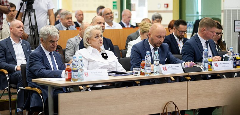 Zarząd Województwa Podlaskiego z wotum zaufania i absolutorium