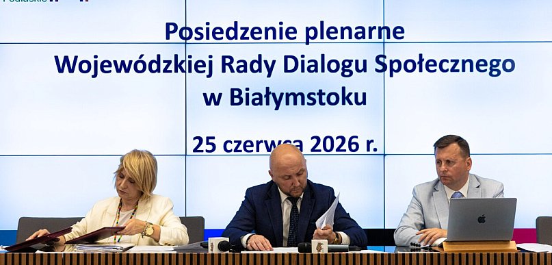Nowi członkowie odebrali akty powołania