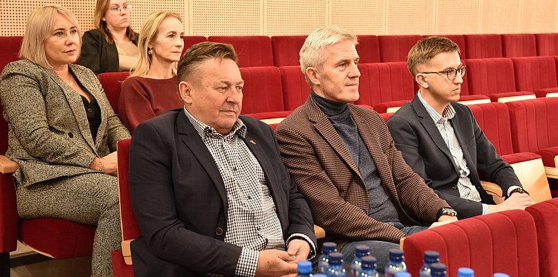 Wyniki egzaminu ósmoklasisty w Kolnie za rok 2024/2025 - 48723