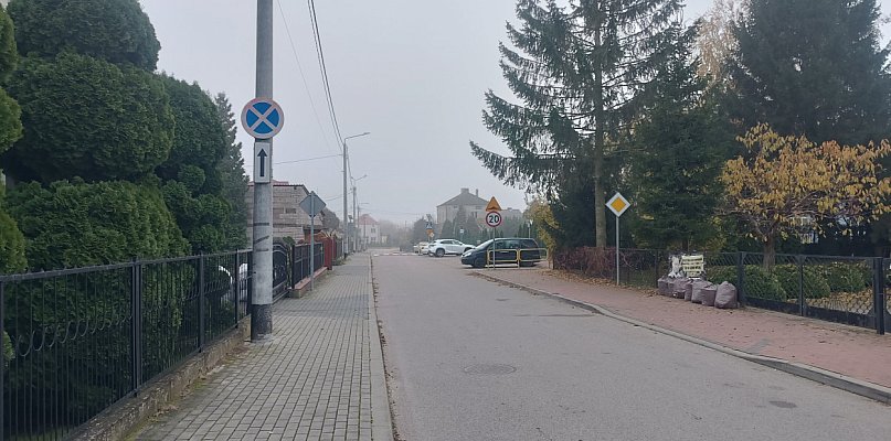 Czy ulica Szkolna powinna być jednokierunkowa? (ankieta) - 49184