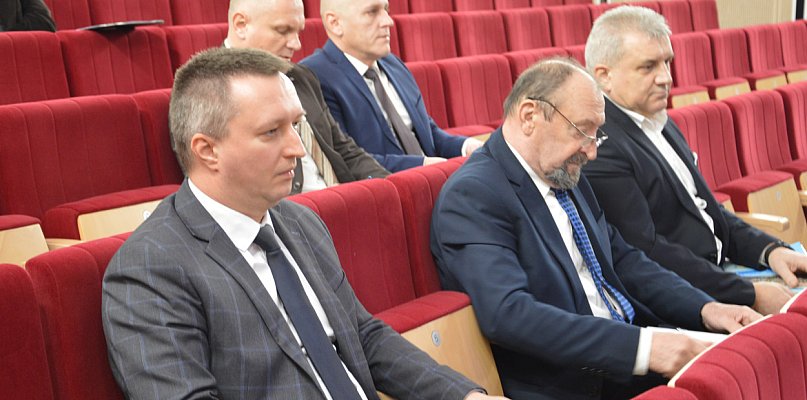 Za nami sesja miejska. Jeden z ważnych punktów wycofany (foto) - 49698