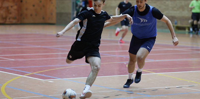 Piąta kolejka potwierdziła wysoką formę czołowych zespołów - 50232