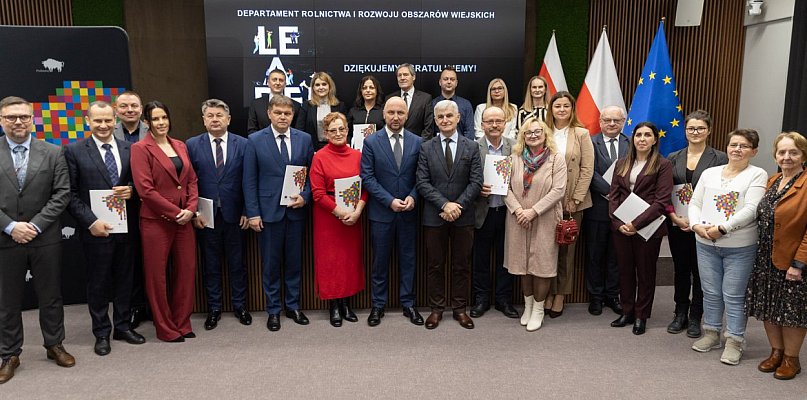 Kraina Mlekiem Płynąca i Bajkowy Świat z umowami - 50428