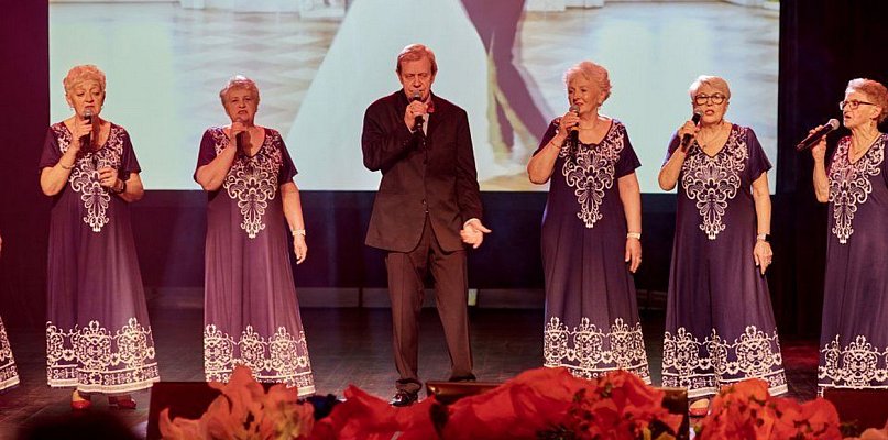 „Zapach bzu i tuberozy” – muzyczne święto kobiet w KOKiS