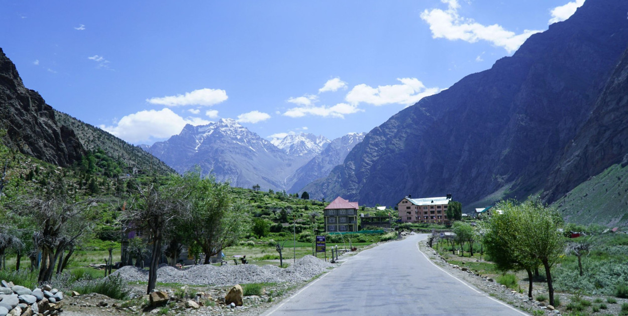 Na szlaku wielkich gór – trekking na Karakorum krok po kroku