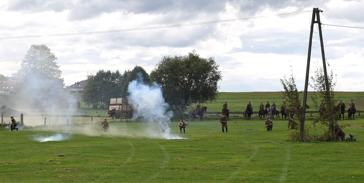 Rekonstrukcja historyczna w Janowie (Fot. archiwum powiatu kolneńskiego)
