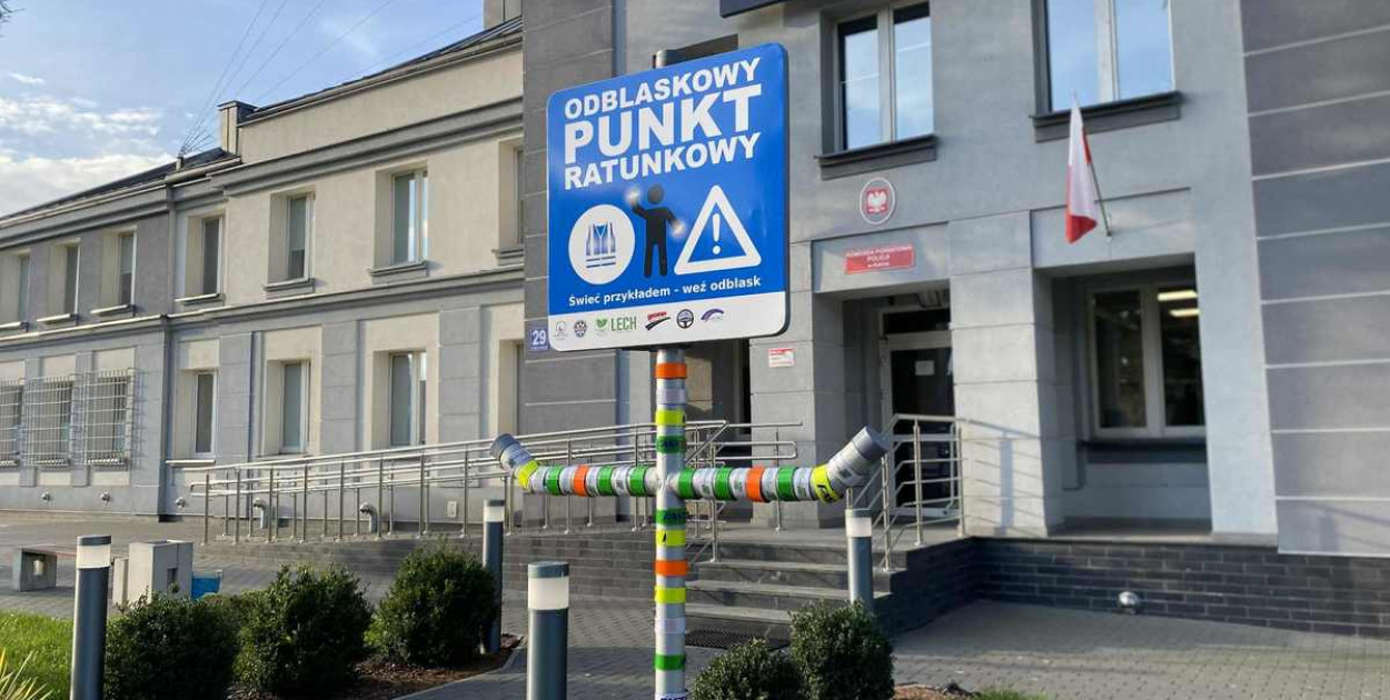 W ramach ogólnopolskiej akcji „Świeć Przykładem” oraz z okazji Ogólnopolskiego Policyjnego Dnia Odblasków przypominamy, jak ważna jest widoczność na drodze – szczególnie po zmroku i podczas niekorzystnych warunków atmosferycznych, tj. mgła, opady deszczu, śniegu (fot. KPP Kolno)