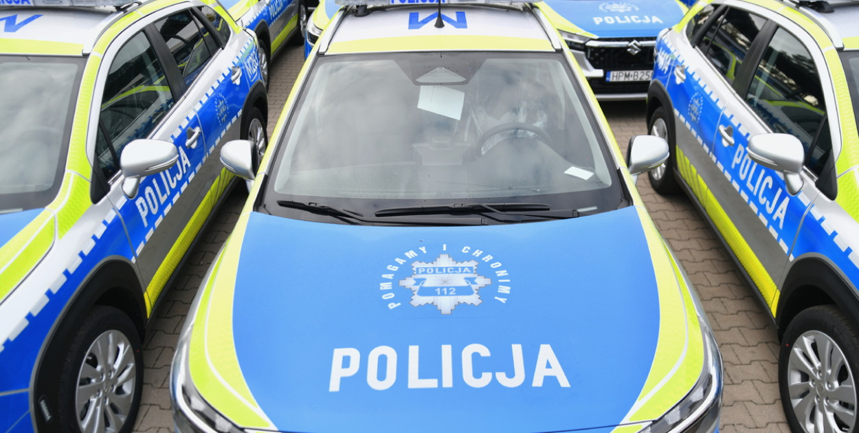 Nowe samochody trafiły do podlaskich policjantów. Zasilą flotę wszystkich jednostek garnizonu podlaskiego. Ich zakup był możliwy dzięki finansowaniu budżetowemu. Suzuki S-Cross zastąpią najbardziej wyeksploatowane pojazdy (fot. KWP Białystok)