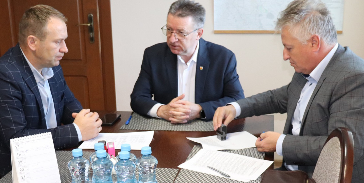 Oczyszczalnia SBR (Sekwencyjny Reaktor Biologiczny) to przydomowa oczyszczalnia ścieków, w której wszystkie procesy biologicznego oczyszczania zachodzą w jednym zbiorniku w cyklach (Fot. archiwum Gminy Kolno)