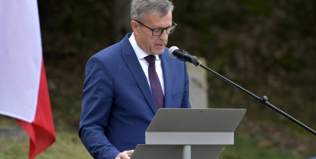 Piotr Niedbała podczas uroczystości w Lemanie (Fot. S. Nicewicz)