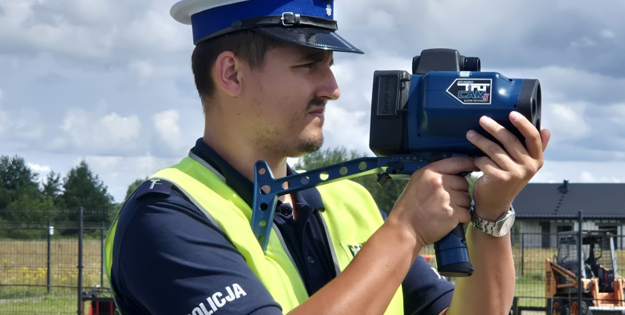 Na zdjęciu mł. asp. Jakub Wygnał (fot. KPP Pisz)